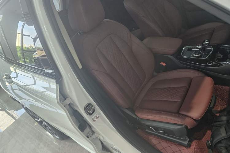 Used BMW X3 2023 Restyled xDrive30i Leading Edition M Night Sky Package Right Front Seat
