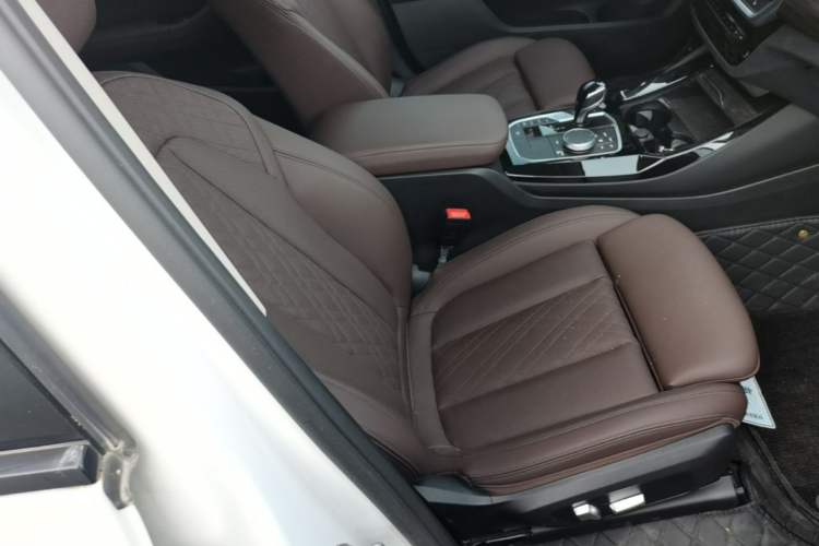 Used BMW X3 2023 xDrive30i Leading Model M Night Edition Package Right Front Seat