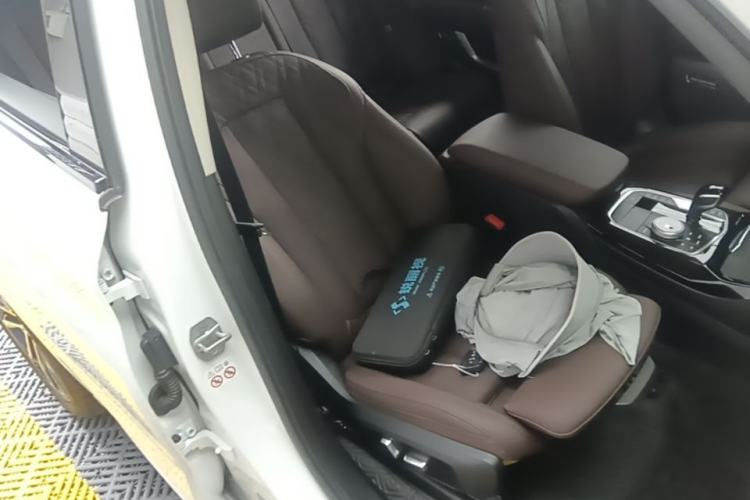 Used BMW X3 2023 xDrive30i Leading Model M Night Edition Package Right Front Seat