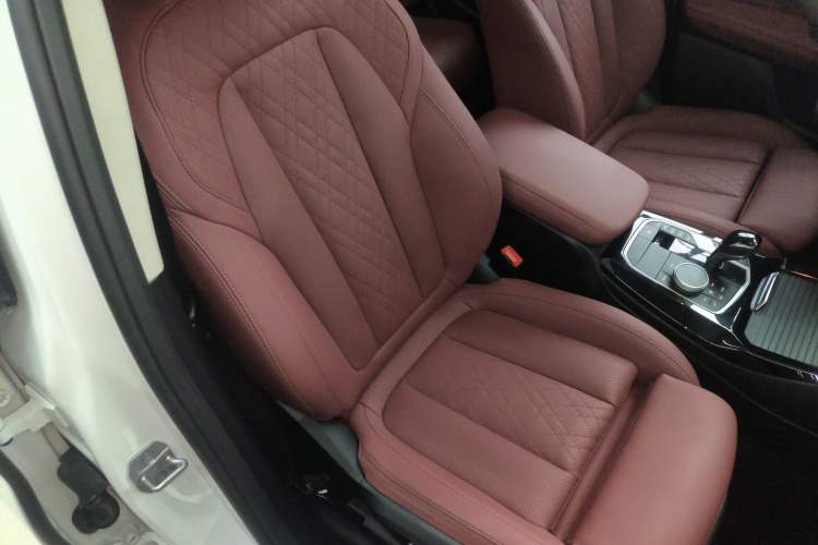 Used BMW X3 2023 Restyled xDrive30i Leading Edition M Night Sky Package Right Front Seat