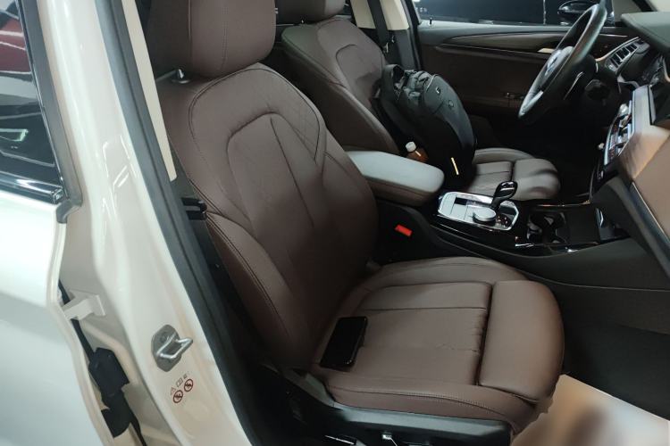 Used BMW X3 2023 Restyled xDrive30i Leading Edition M Night Sky Package Right Front Seat