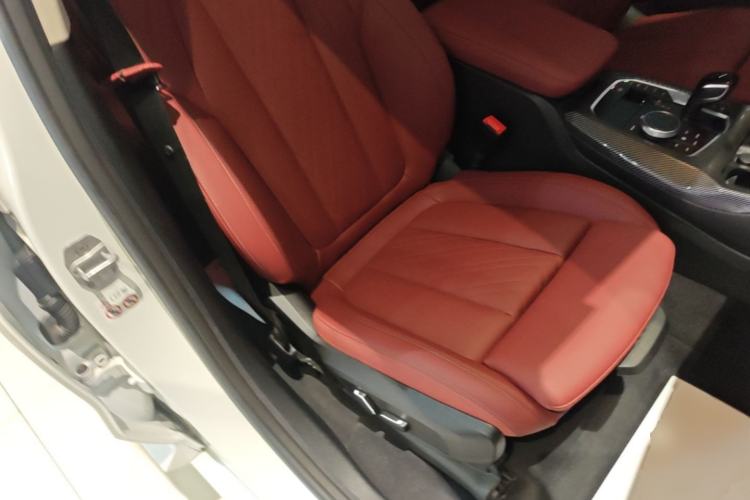Used BMW X3 2023 Restyled xDrive30i Leading Edition M Night Sky Package Right Front Seat