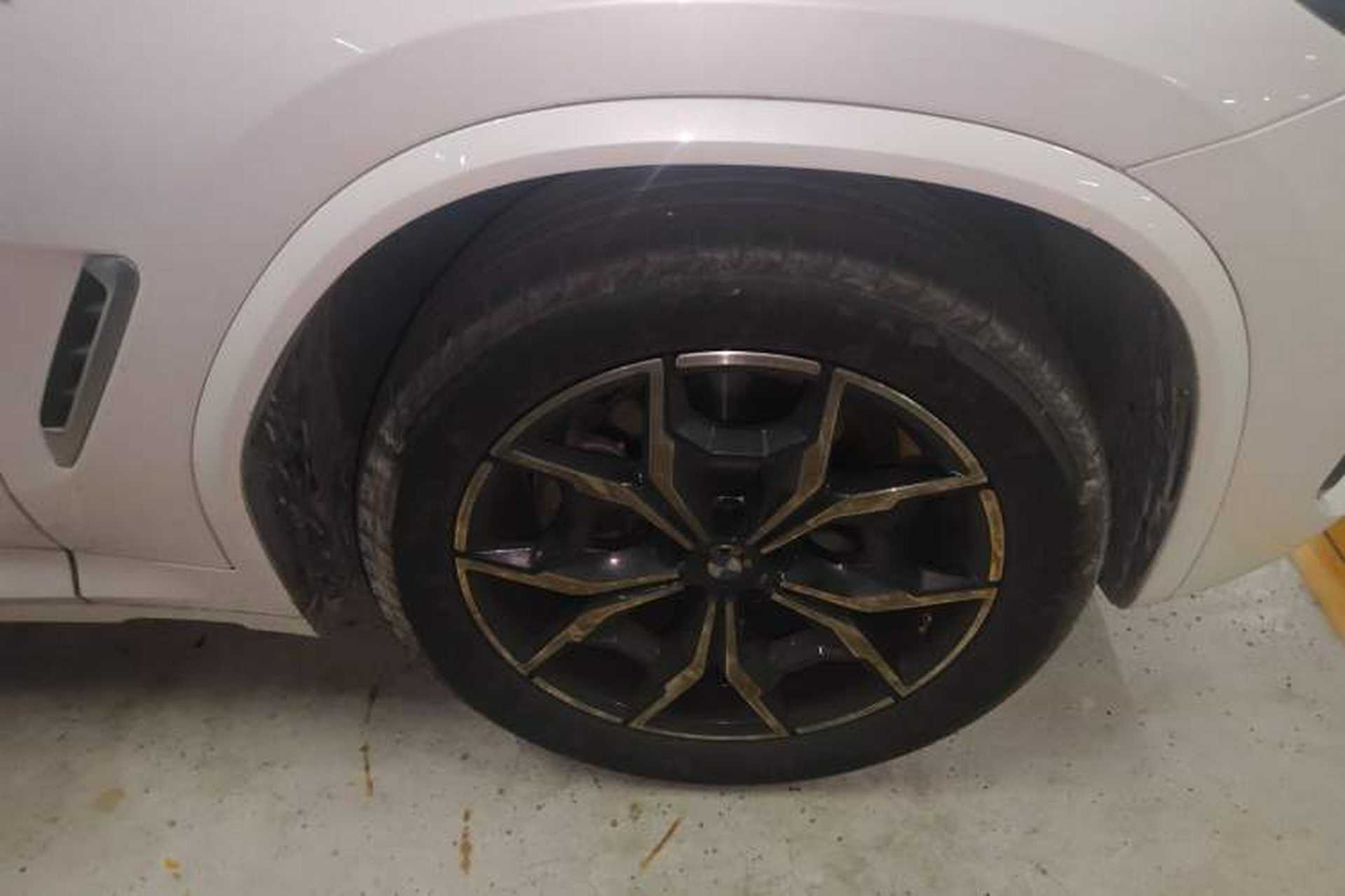 Used BMW X3 2023 xDrive25i M Sport Package Right Front Wheel Hub