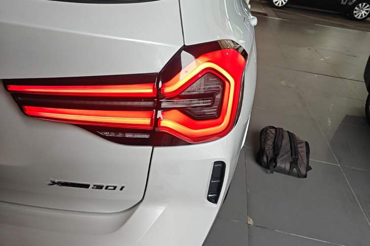 Used BMW X3 2023 Restyled xDrive30i Leading Edition M Night Sky Package Right Rear Taillight