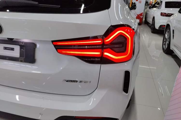 Used BMW X3 2023 Restyled xDrive30i Leading Edition M Night Sky Package Right Rear Taillight