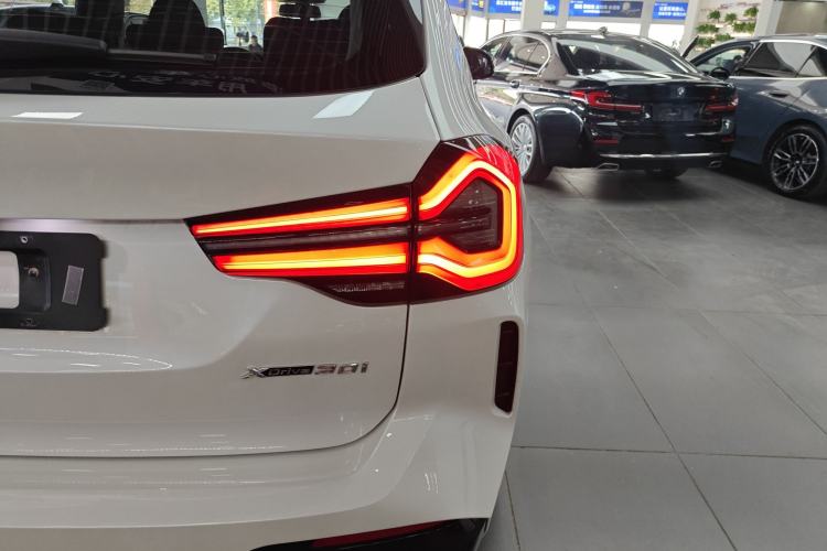 Used BMW X3 2023 Restyled xDrive30i Leading Edition M Night Sky Package Right Rear Taillight