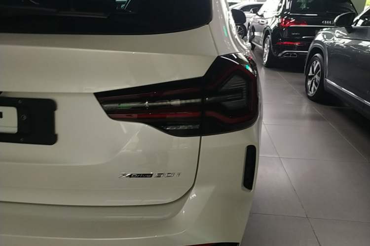 Used BMW X3 2023 xDrive30i Leading Model M Night Edition Package Right Rear Taillight
