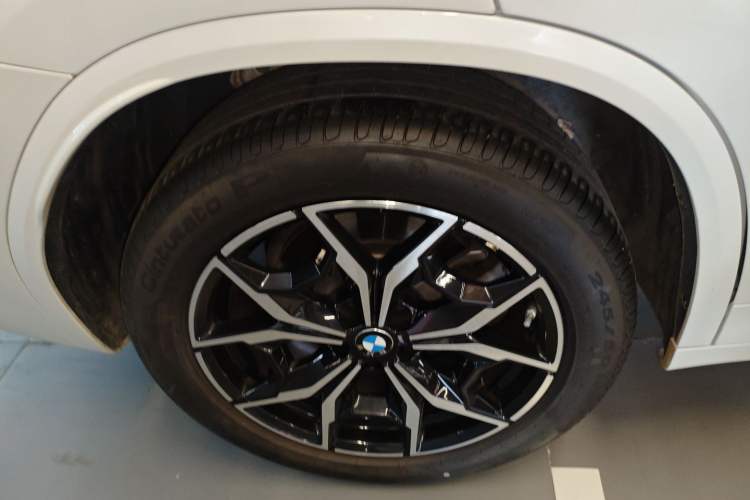 Used BMW X3 2023 xDrive25i M Sport Package Right Rear Wheel Hub