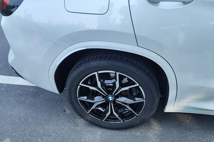 Used BMW X3 2023 xDrive25i M Sport Package Right Rear Wheel Hub