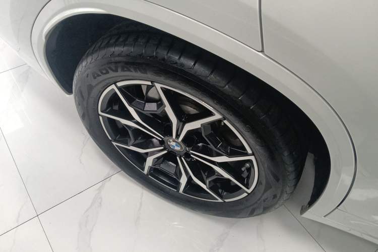 Used BMW X3 2023 xDrive25i M Sport Package Right Rear Wheel Hub