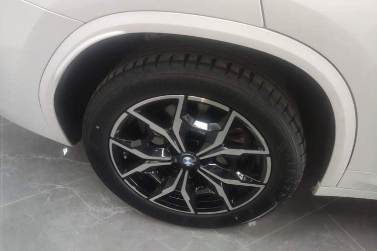 Used BMW X3 2023 xDrive25i M Sport Package Right Rear Wheel Hub