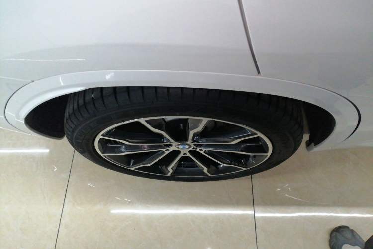 Used BMW X3 2023 Restyled xDrive30i Leading Edition M Night Sky Package Right Rear Wheel Hub