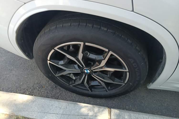 Used BMW X3 2023 xDrive25i M Sport Package Right Rear Wheel Hub