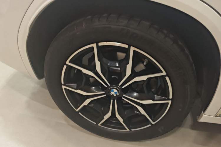 Used BMW X3 2023 xDrive25i M Sport Package Right Rear Wheel Hub