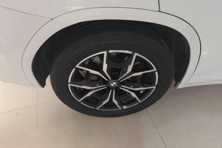Used BMW X3 2023 xDrive25i M Sport Package Right Rear Wheel Hub