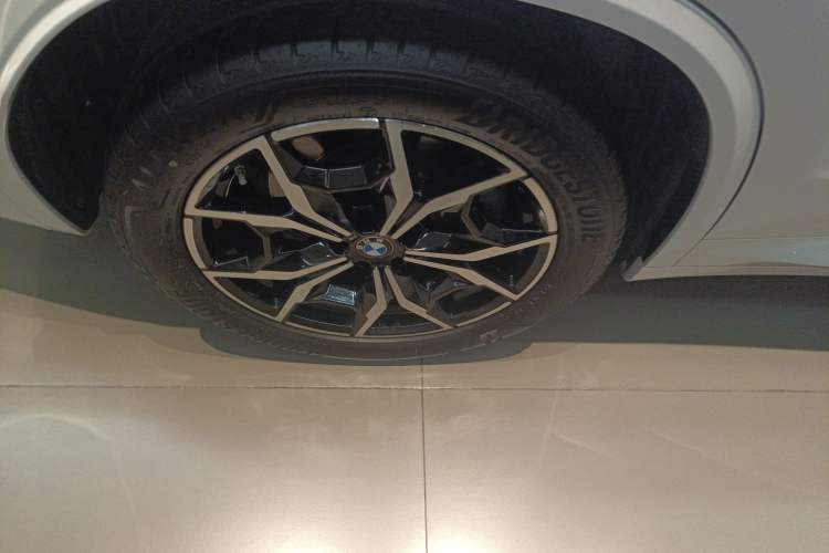 Used BMW X3 2023 xDrive25i M Sport Package Right Rear Wheel Hub