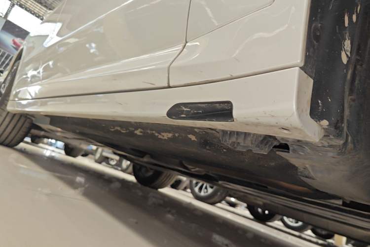 Used BMW X3 2023 Restyled xDrive30i Leading Edition M Night Sky Package Right Side Sill