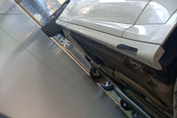 Used BMW X3 2023 xDrive25i M Sport Package Right Side Sill