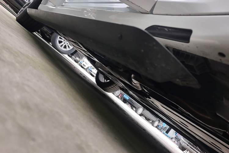 Used BMW X3 2023 xDrive25i M Sport Package Right Side Sill