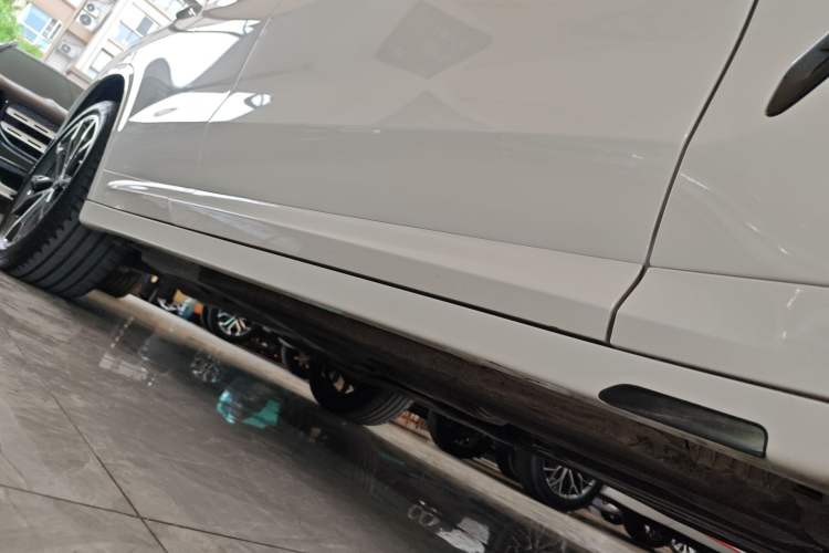 Used BMW X3 2023 xDrive30i Leading Model M Night Edition Package Right Side Sill