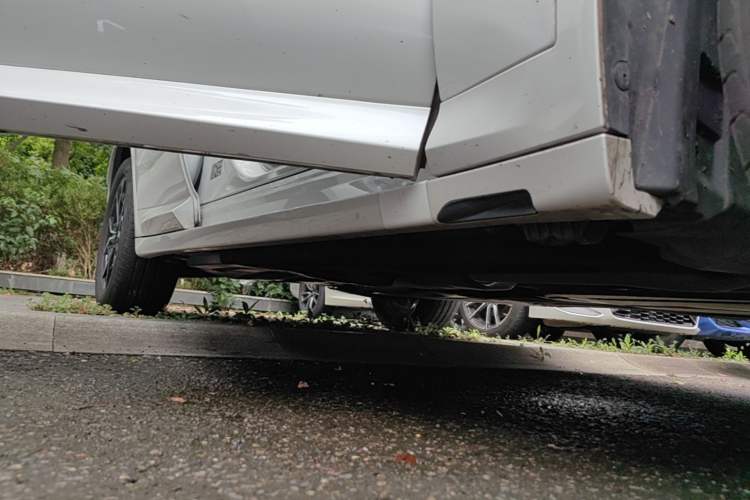 Used BMW X3 2023 xDrive25i M Sport Package Right Side Sill