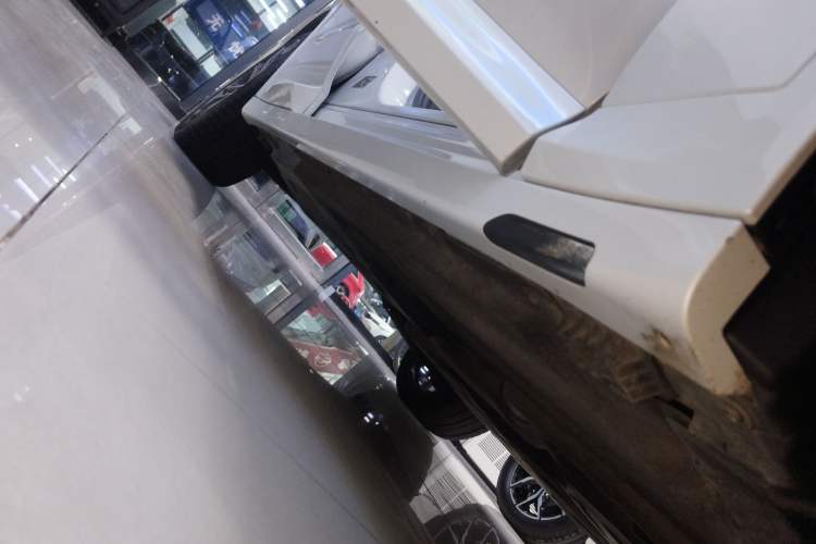 Used BMW X3 2023 xDrive30i Leading Model M Night Edition Package Right Side Sill