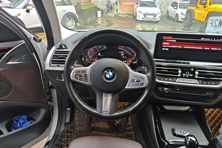Used BMW X3 2023 xDrive25i M Sport Package Steering Wheel