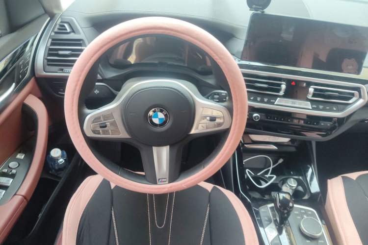 Used BMW X3 2023 xDrive25i M Sport Package Steering Wheel