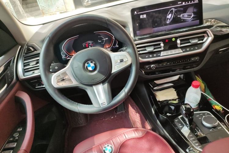 Used BMW X3 2023 xDrive25i M Sport Package Steering Wheel