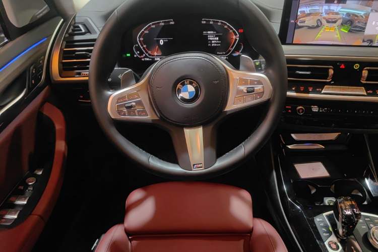 Used BMW X3 2023 Restyled xDrive30i Leading Edition M Night Sky Package Steering Wheel
