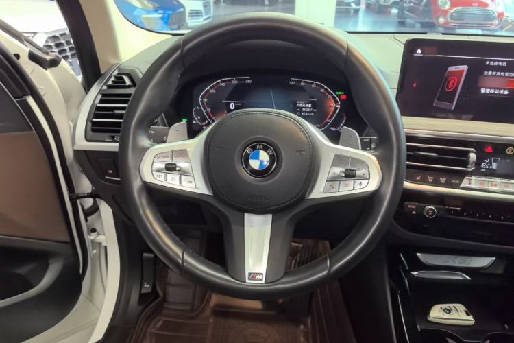 Used BMW X3 2023 Restyled xDrive30i Leading Edition M Night Sky Package Steering Wheel
