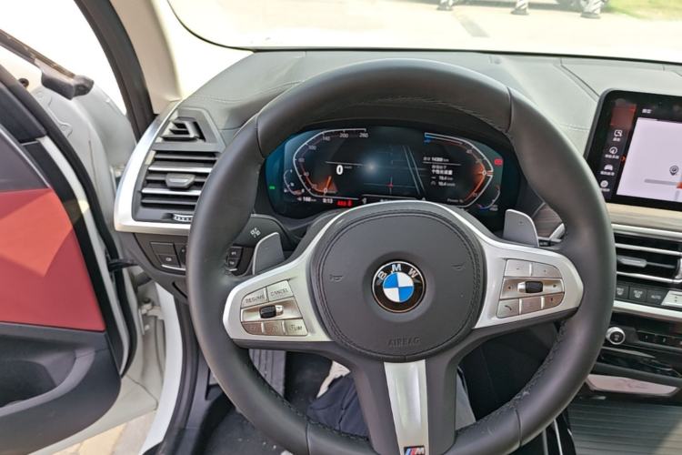 Used BMW X3 2023 Restyled xDrive30i Leading Edition M Night Sky Package Steering Wheel