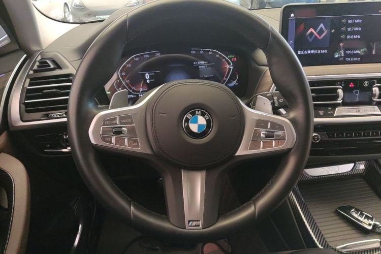 Used BMW X3 2023 Restyled xDrive30i Leading Edition M Night Sky Package Steering Wheel