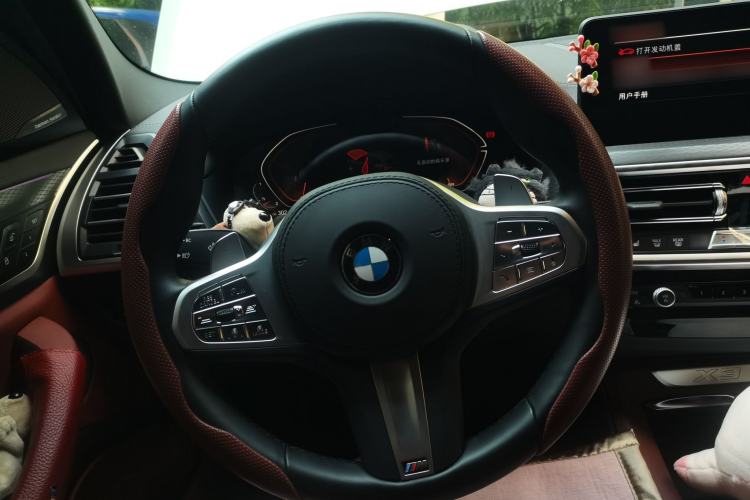 Used BMW X3 2023 xDrive30i Luxury Edition M Night Sky Package Steering Wheel