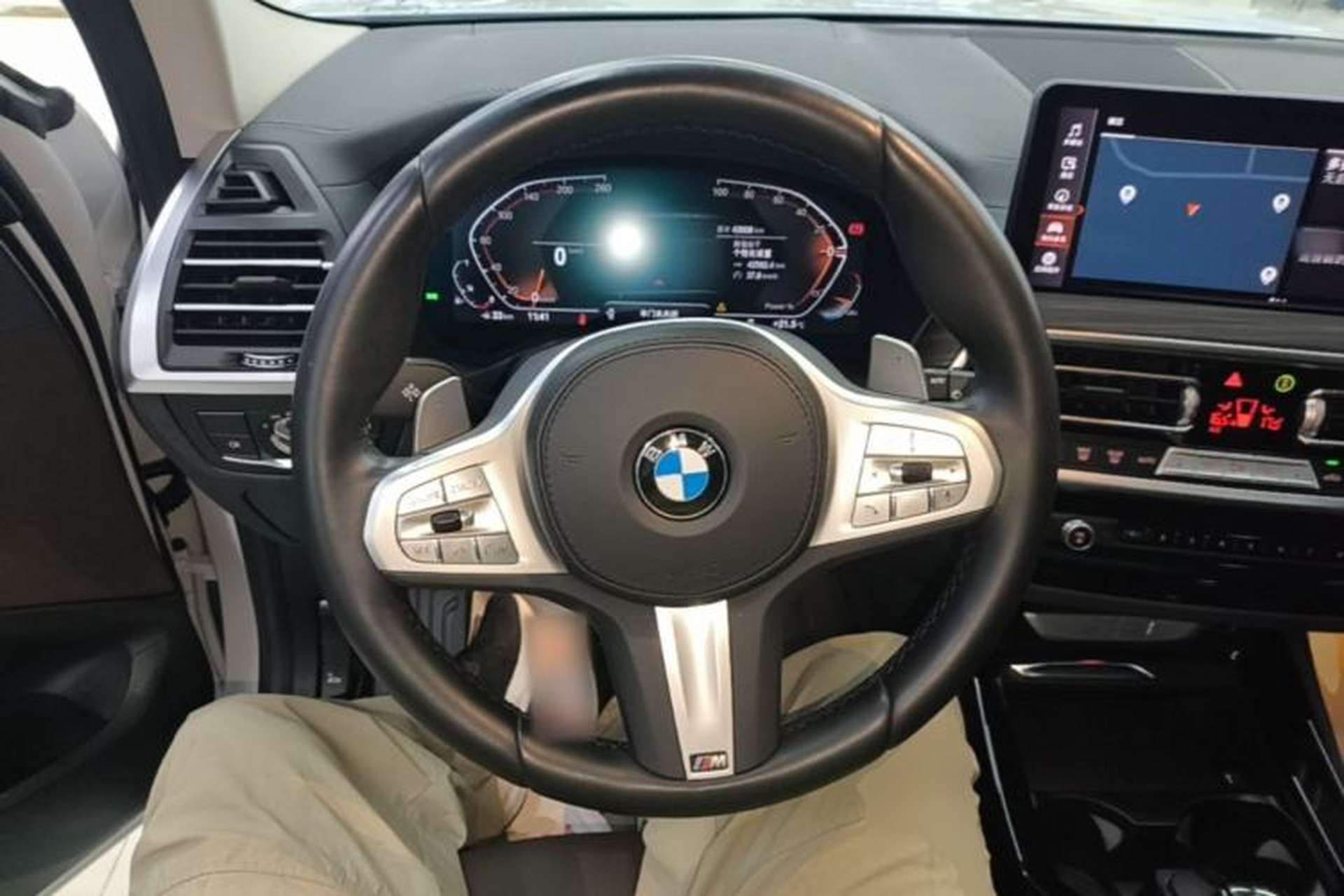 Used BMW X3 2023 Restyled xDrive30i Leading Edition M Night Sky Package Steering Wheel