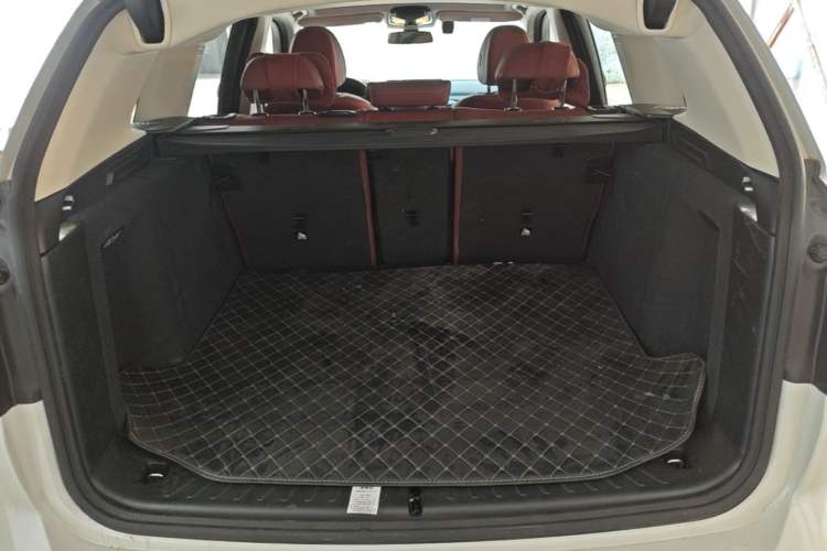 Used BMW X3 2023 xDrive30i Luxury Edition M Night Sky Package Trunk