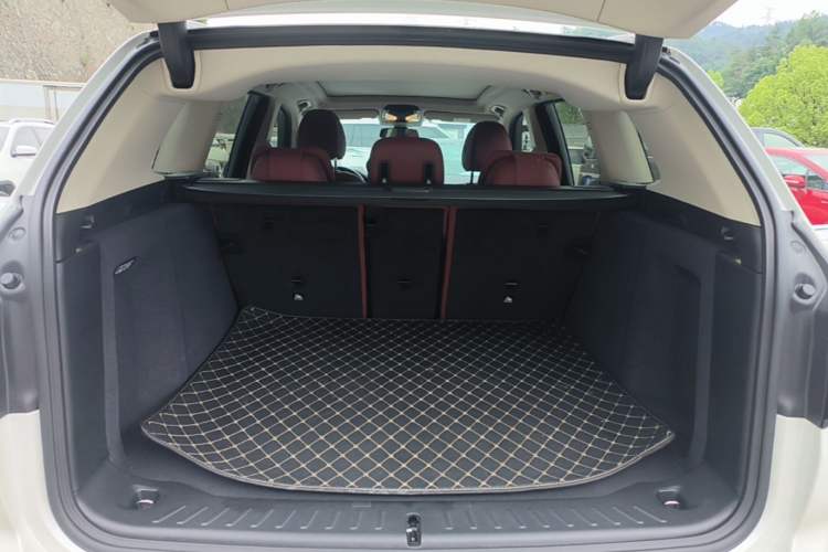 Used BMW X3 2023 Restyled xDrive30i Leading Edition M Night Sky Package Trunk
