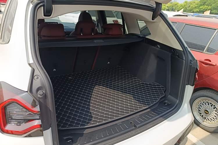 Used BMW X3 2023 Restyled xDrive30i Leading Edition M Night Sky Package Trunk