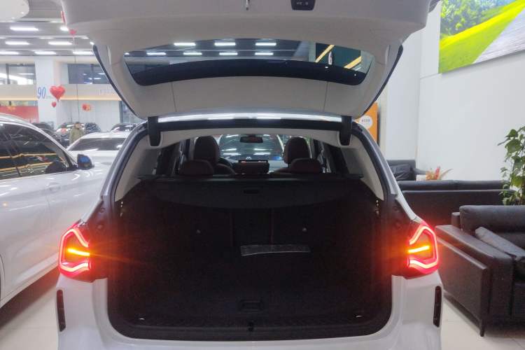 Used BMW X3 2023 xDrive30i Leading Model M Night Edition Package Trunk