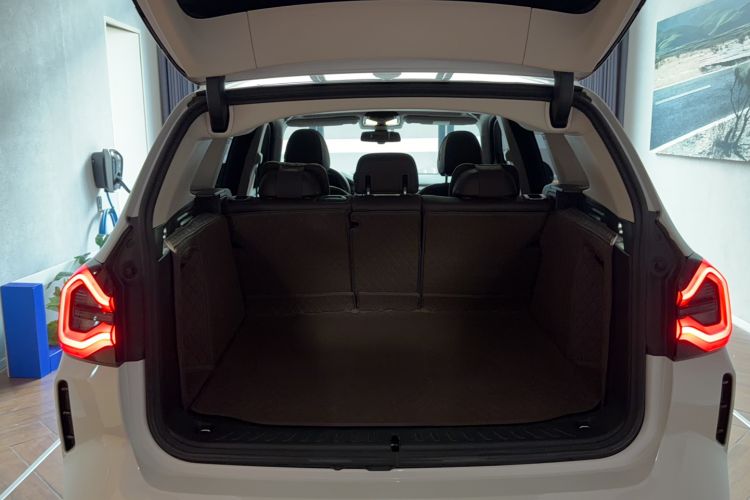 Used BMW X3 2023 xDrive25i M Sport Package Trunk