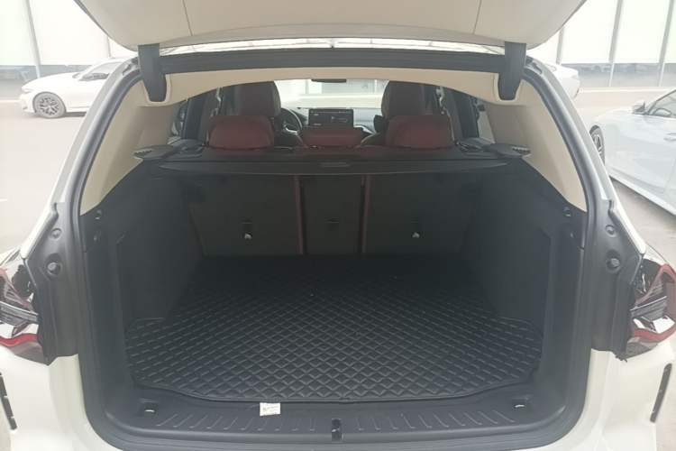 Used BMW X3 2023 xDrive25i M Sport Package Trunk