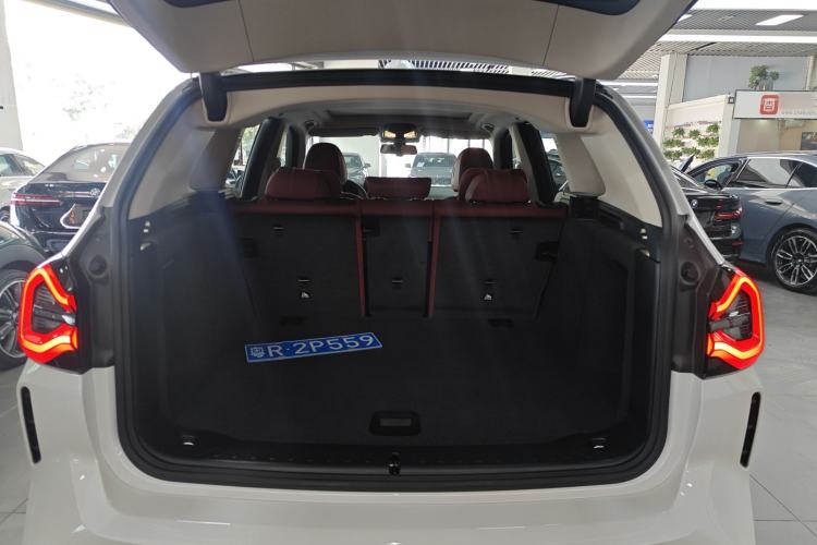 Used BMW X3 2023 Restyled xDrive30i Leading Edition M Night Sky Package Trunk