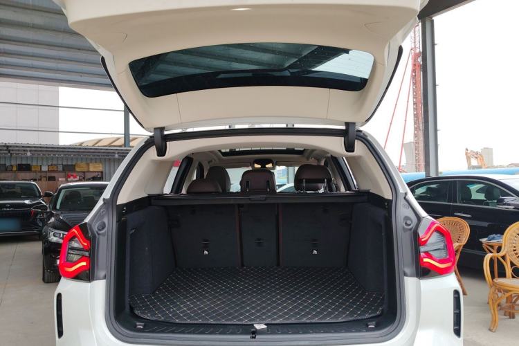 Used BMW X3 2023 xDrive25i M Sport Package Trunk