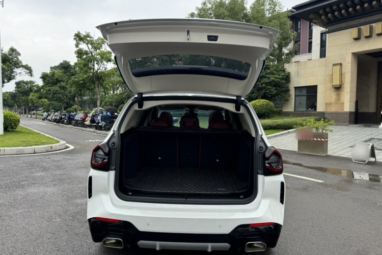 Used BMW X3 2023 xDrive25i M Sport Package Trunk