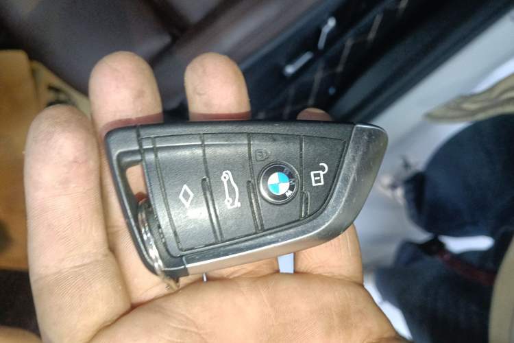 Used BMW X3 2023 xDrive25i M Sport Package Vehicle Key