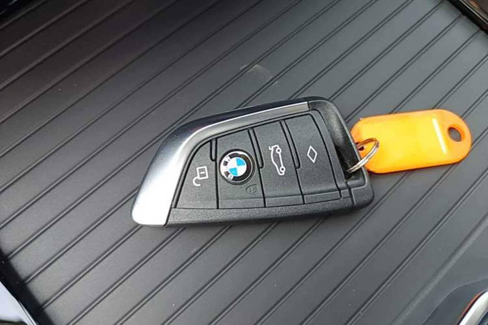 Used BMW X3 2023 Restyled xDrive30i Leading Edition M Night Sky Package Vehicle Key
