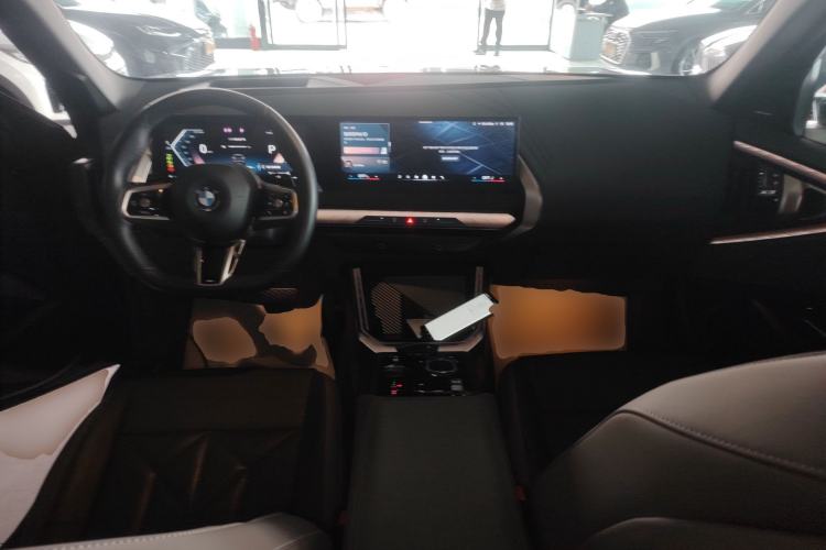 Used BMW X3 2025 xDrive30L Luxury Edition M Sport Package Center Console