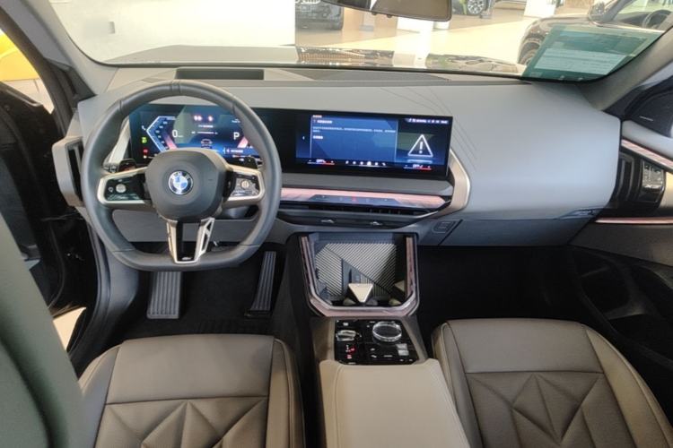 Used BMW X3 2025 xDrive30L Luxury Edition M Sport Package Center Console