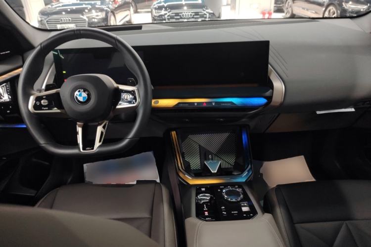 Used BMW X3 2025 xDrive30L Luxury Edition M Sport Package Center Console