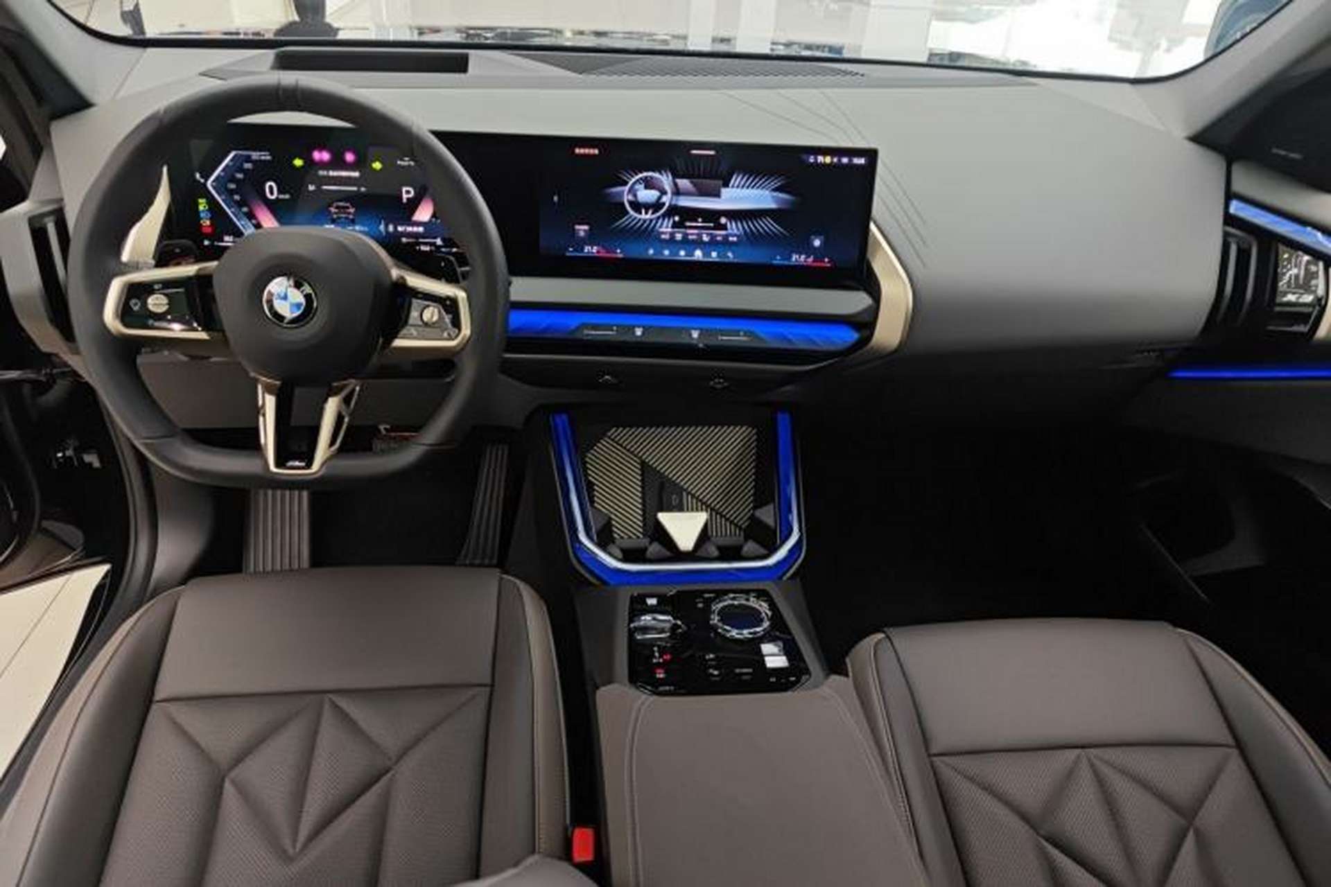 Used BMW X3 2025 Model, xDrive30L Prestige M Sport Night Package Center Console